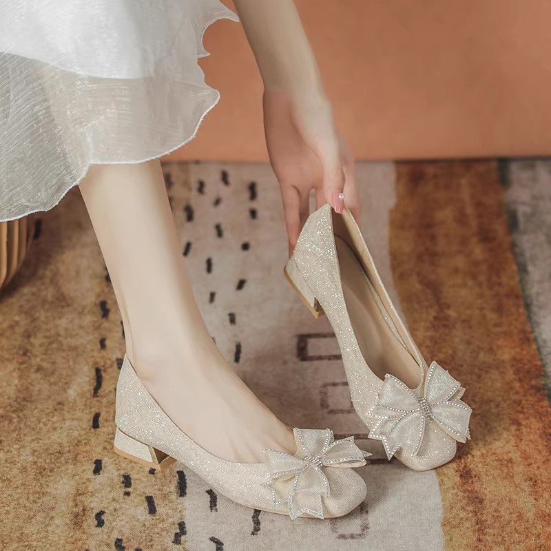 Heels - حذاء نسائي لخريف وشتاء 2025 بتصميم