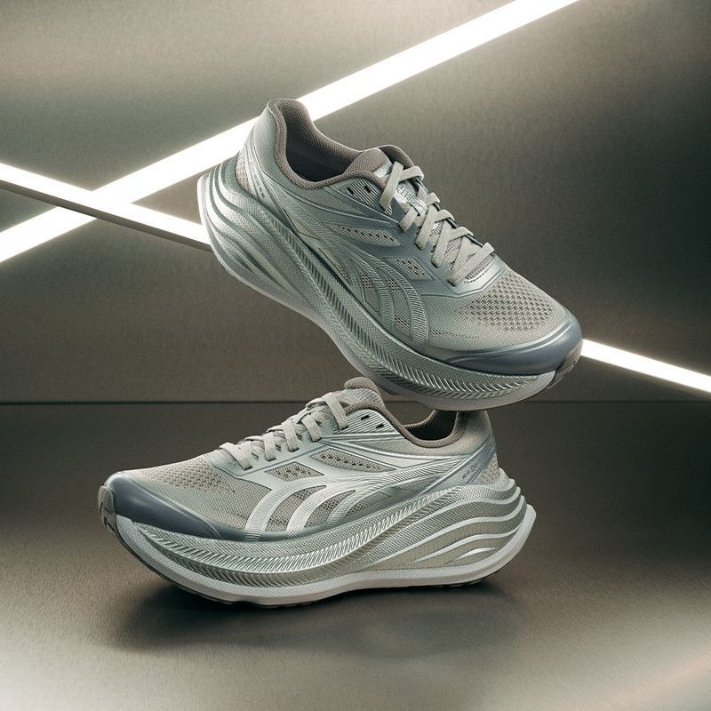 حذاء رياضي أصلي مريح بنعل سميك - مراجعة Shock Absorbing Gym Trainers وسعره