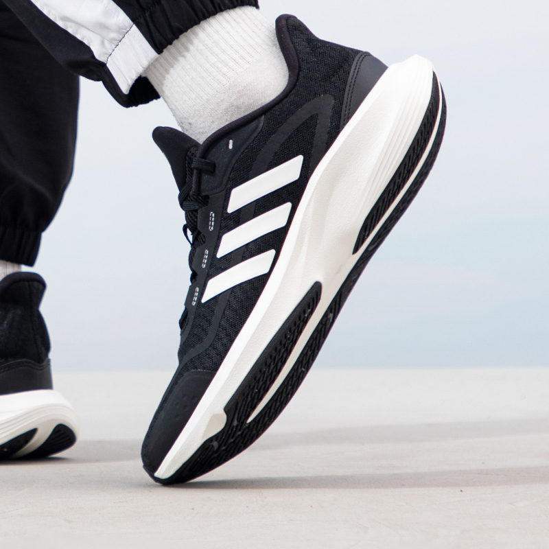 أحذية أديداس للرجال والنساء، أ - مراجعة Lightweight Road Running Shoes وسعره