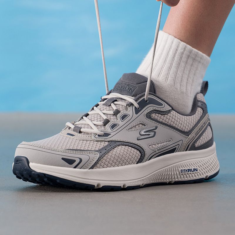 أحذية رجالية من سكيشرز، تصميم  - مراجعة Lightweight Road Running Shoes وسعره